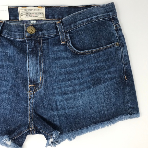 Current Elliott The Boyfriend Short In Loved Denim - Picture 2 of 8